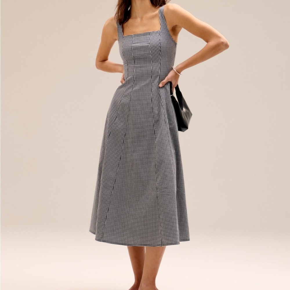 NWT Abercrombie & Fitch Black and White Midi Dress - Mila Stretch